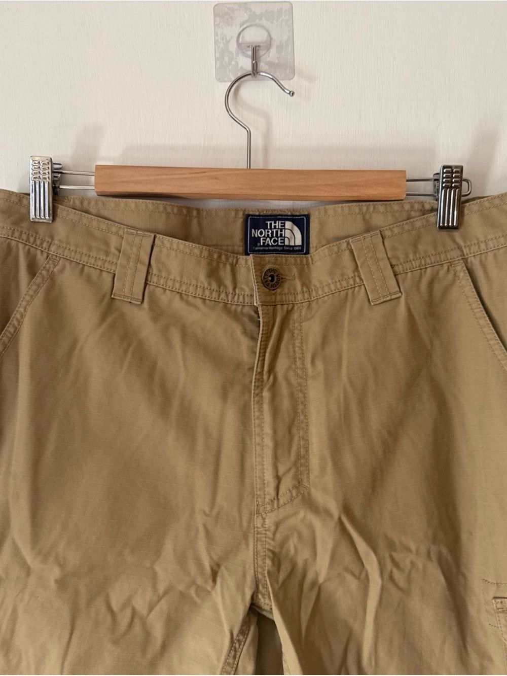 The North Face Cotton Khaki Cargo Rip Stop Hiking Shorts | Men's 34 x 10 - Picture 2 of 8